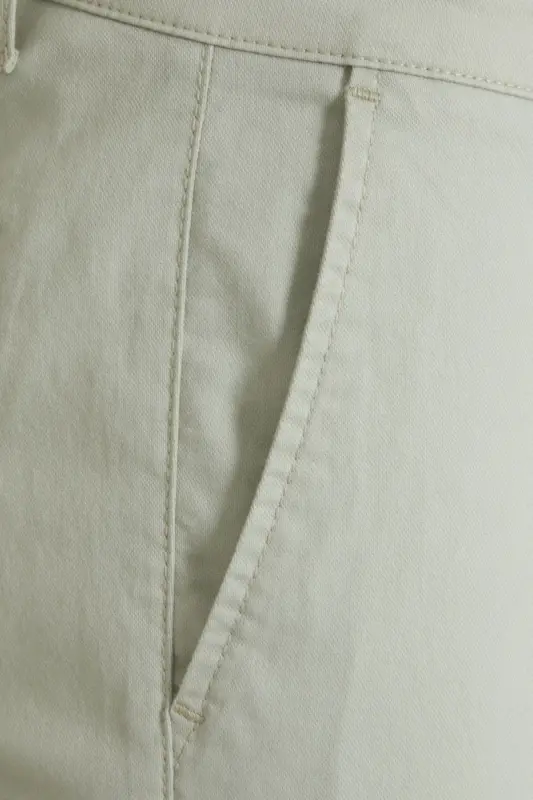 Green Dynamic Fit Straight Cotton Side Pocket Canvas Trouser - 3