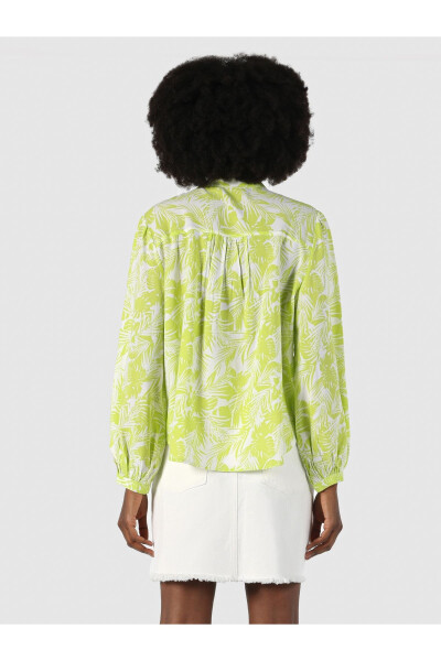 Green, long-sleeved, regular fit printed shirt for women. - 3