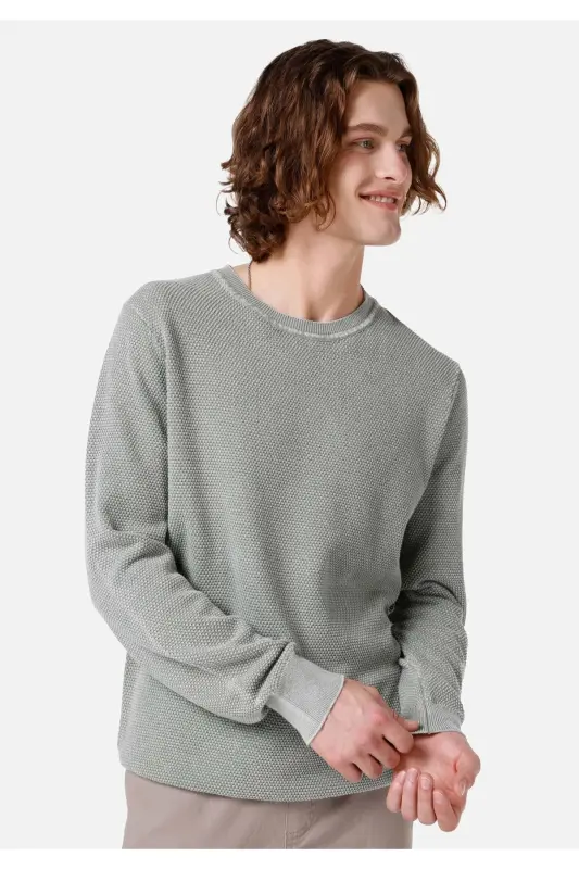 Green men's sweater - 1