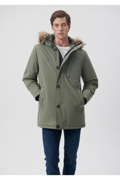 Green parka with fur hood, regular fit. (010463-85485) - 1