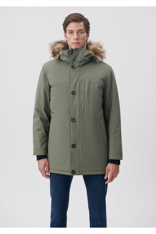 Green parka with fur hood, regular fit. (010463-85485) - 2