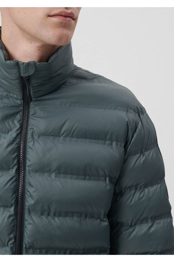 Green puffer jacket with a stand-up collar (0110190-71598) - 5