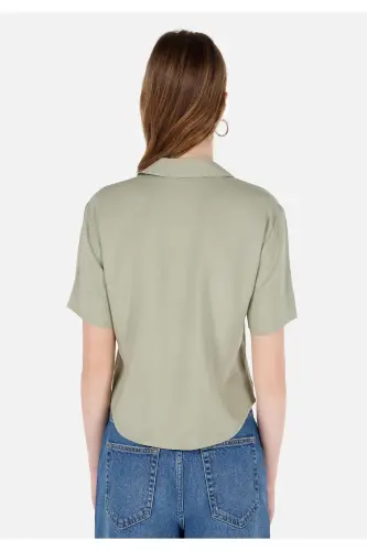 Green women's shirt - COLIN'S (1)