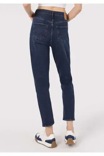 Grey, high waisted, straight leg women's jeans. - 2