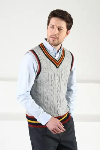 Grey Knitted Pattern V-Neck Men's Sweater - Grey - 3