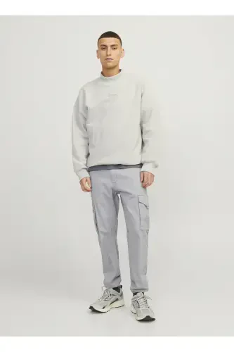 Grey men's slim fit cargo pants - 4