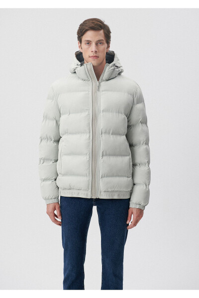 Grey puffer jacket with hood. - 2