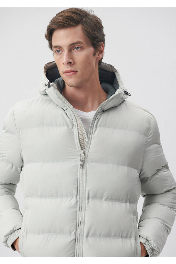 Grey puffer jacket with hood. - 4