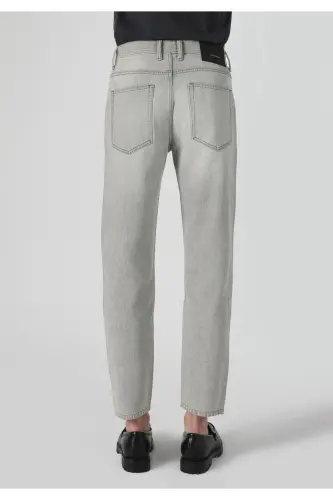 Grey straight fit jeans for men. - COLIN'S (1)