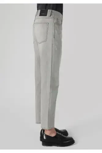 Grey straight fit jeans for men. - 5