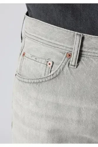 Grey straight fit jeans for men. - 6