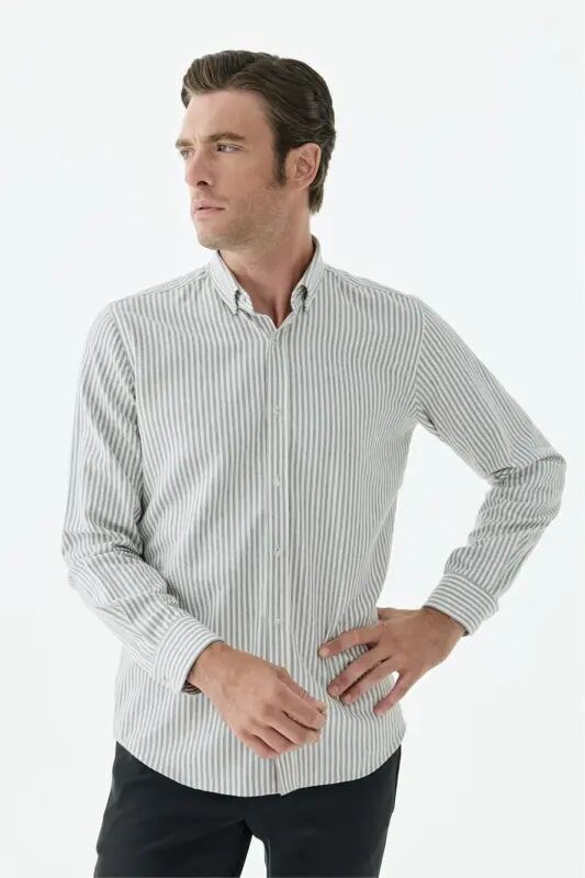Gri Comfort Fit Çizgili Üsten Düğmeli Yaka Gömlek - 3