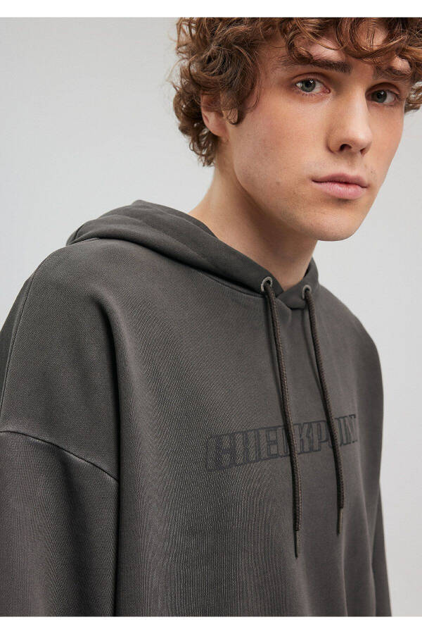 Kapüşonlu Baskılı Gri Sweatshirt 0S10114-86803 - 5