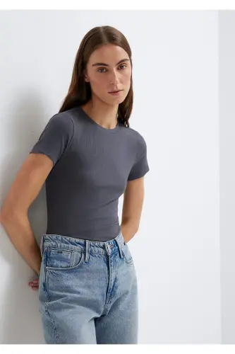 Antrasit (TENCEL™) Modal Karışımlı Basic Tişört Slim Fit / Dar Kesim 1612904-83620 - Gri 
