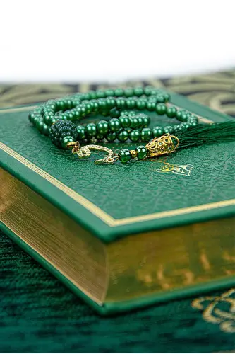 Groom's Dowry Quran and Trousseau Prayer Rug Set Green-Thermo Green - 5