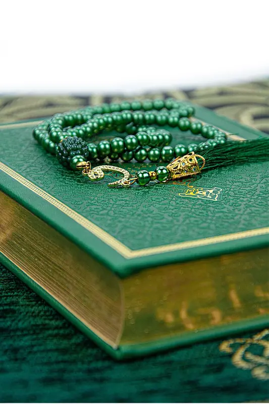 Groom's Dowry Quran and Trousseau Prayer Rug Set Green-Thermo Green - 5