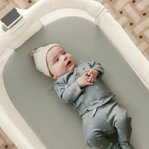 GRSSDER Cho‘ziluvchan Ultra Yumshoq O‘rnatilgan Bassinet choyshab 2 to‘plami, Bassinetlar uchun universal mos Baby Cradle Moses savati Oval to‘rtburchaklar matrasi Xavfsiz va qulay, Qizlar uchun Jersi Bassinet choyshablari, Oq/kulrang - 5