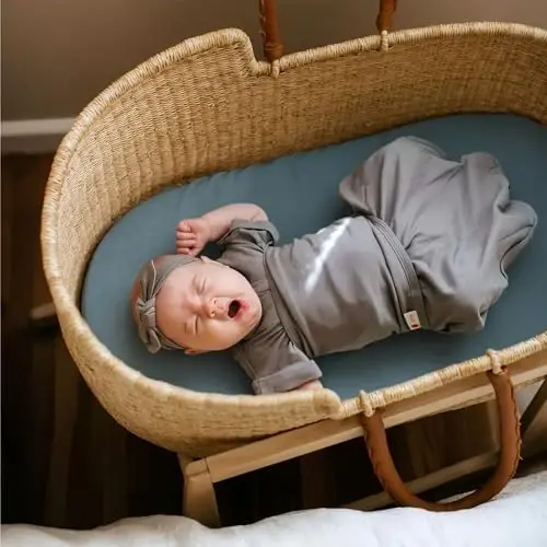 GRSSDER Stretchy Ultra Soft Fitted Bassinet Sheet 2 Pack, Universal Fit for Bassinets Baby Cradle Moses Basket Oval Rectangle Mattress Safe and Snug, Jersey Bassinet Sheets for Girls, Blue/Navy - 5