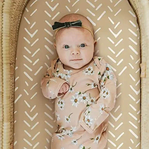 GRSSDER Stretchy Ultra Soft Fitted Bassinet Sheets Set 2 Pack, Cradle Sheet Universal Fit for Rectangle, Oval, or Hourglass Bassinet Pad/Mattress Safe and Snug, Stylish Cute Rainbow Print for Baby 
