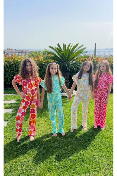 Gullar bilan kombinezon - BAMBI KIDS (1)