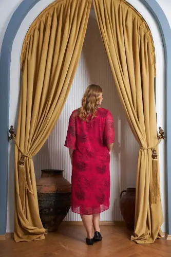 Gulli naqshli V yoqali katta o'lchamli kundalik ko'ylak fuchsia - 6