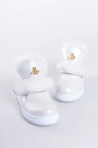 Gümüş Parlak Kürklü Arı Detaylı Cırtlı Kaymaz Taban Kız Çocuk Bot-Gri - 4