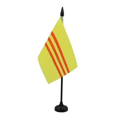 South Vietnam Table Flag 4'' x 6'' - Vietnamese Desk Flag 15 x 10 cm. - Black plastic stick and base - AZ FLAG - AZ FLAG (1)