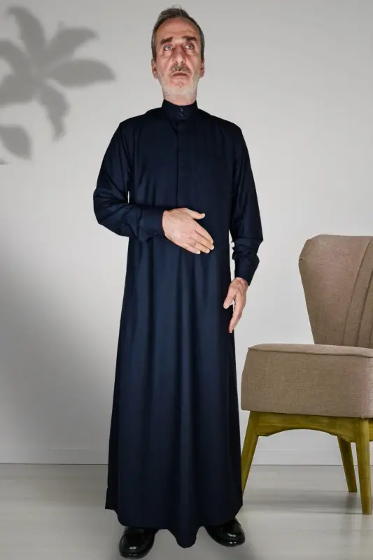 Hajj Umrah Outfits/Front Buttons Hidden And Long Sleeve Buttoned Pocketed/Prayer Robe-Navy Blue - ROYAL ATTIRE