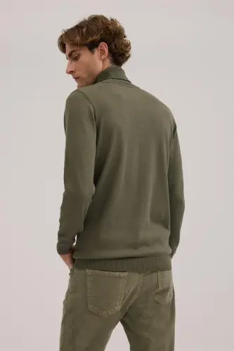 Haki Slim Fit naqshli toʻliq baland yoqali triko - 4