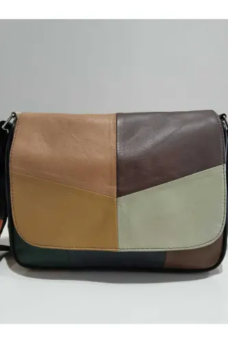 HAKİKİ DERİ KADIN ÇANTA (25CM X 20CM)-HER RENK KARIŞIK 33 