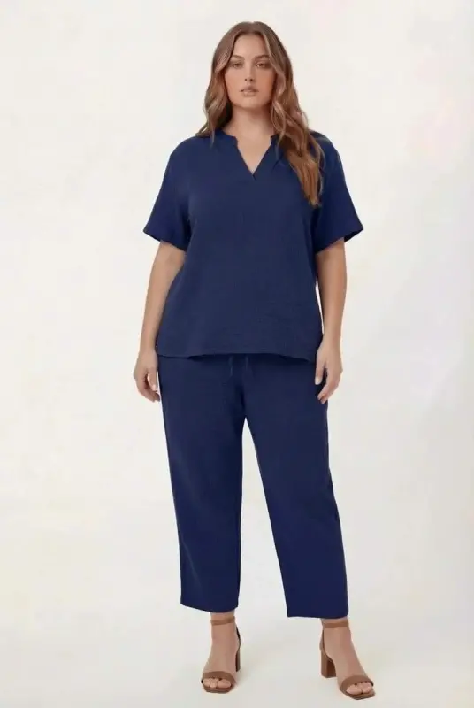 Hakim Yaka Büyük Beden Müslin Kumaş Bluz Lacivert - 3