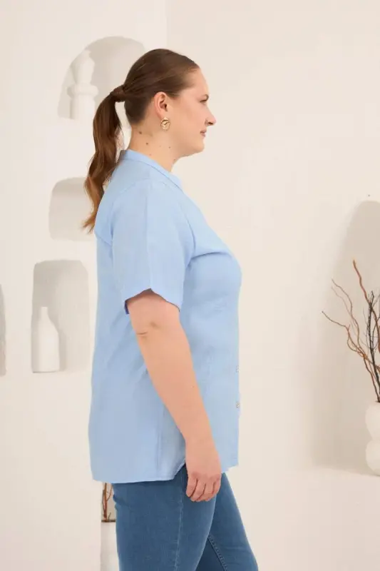 Hakim Yaka Ön Yırtmaçlı Kadın Büyük Beden Gömlek Bebe Mavi - 4
