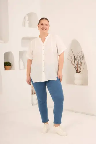 Hakim Yaka Ön Yırtmaçlı Kadın Büyük Beden Gömlek Ekru - 5