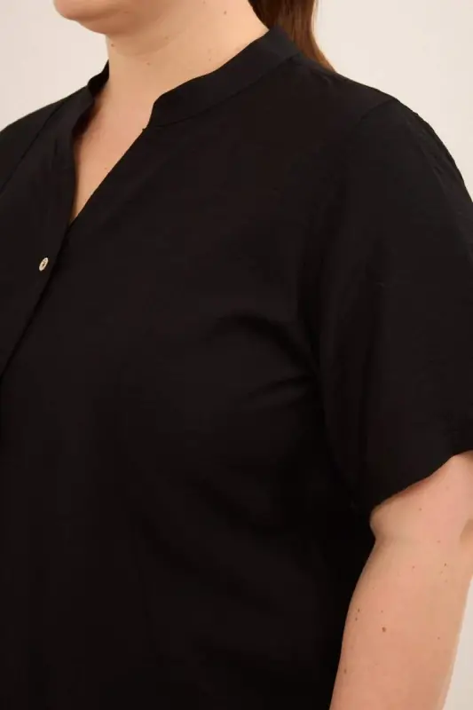 Hakim Yaka Ön Yırtmaçlı Kadın Büyük Beden Gömlek Siyah - 2