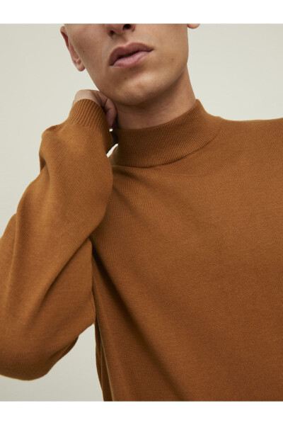 Half turtleneck, solid color sweater - 6