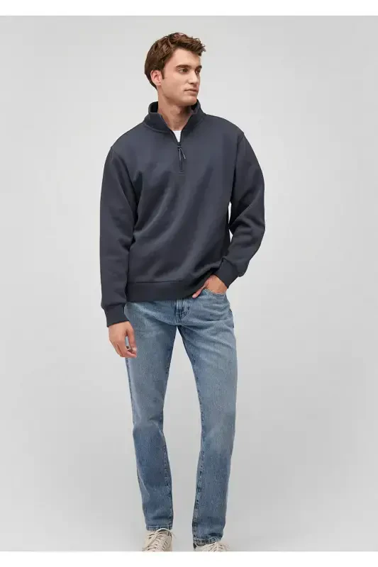 Half Zippered Navy Sweatshirt 0610908-71967-Navy - MODAZONE