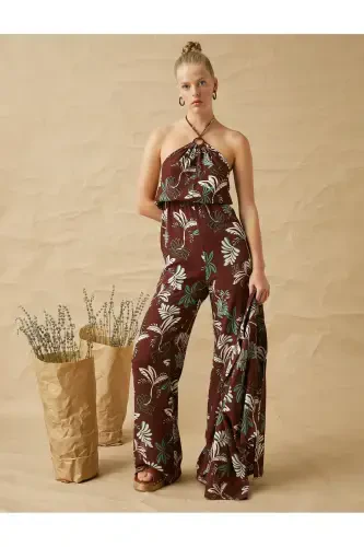 Halter Neck Jumpsuit Ring Detailed - Modazone (1)