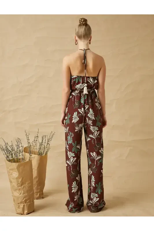 Halter Neck Jumpsuit Ring Detailed - 4