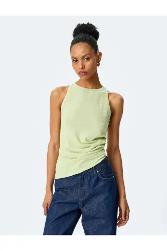 Halter yoqali viskoza slim fit drali yengsiz bluz - 3