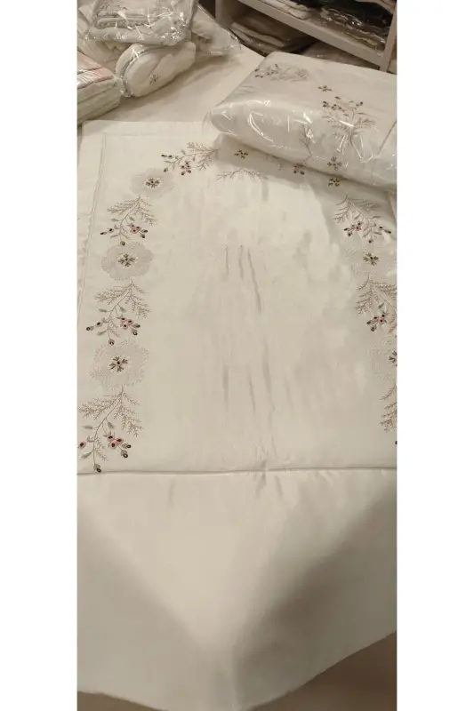 Hand Embroidered Needle Lace Rococo Silk Satin Prayer Mat - 7