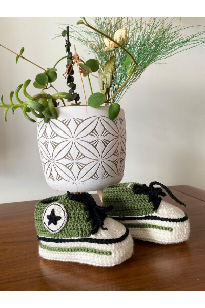Hand-knitted Baby Booties with Laces - CEZVE HOME