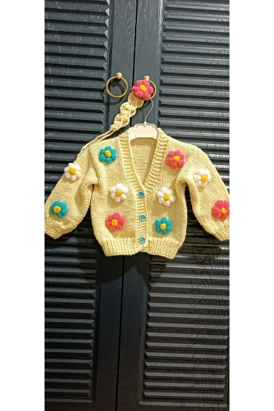 Hand-Knitted Floral Baby Cardigan - EL ÖRGÜSÜ CİCİ BEBE
