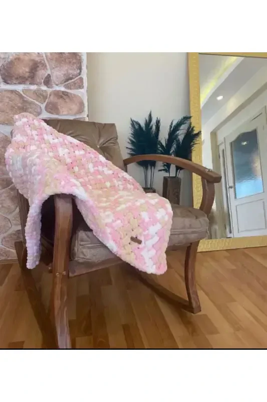 Hand Knitted Puffy Baby Winter Blanket-Cream - 1