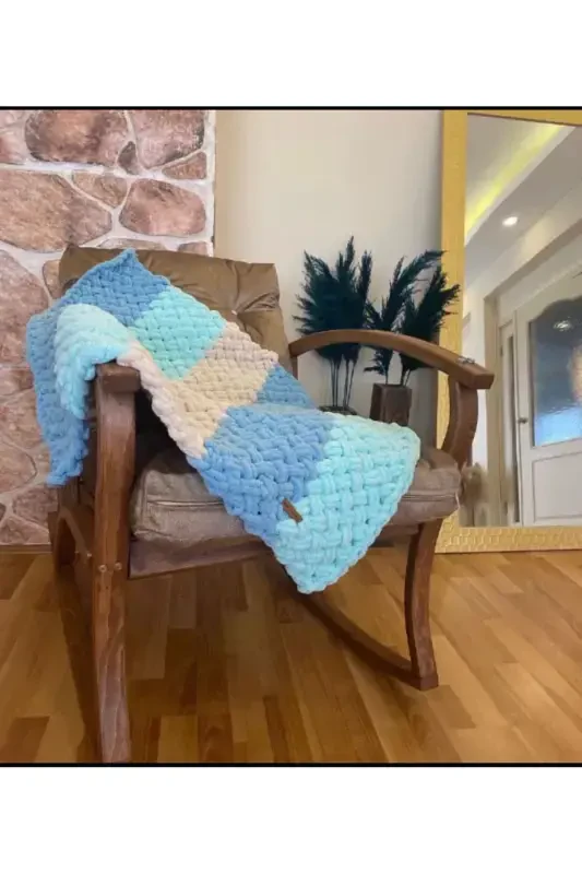 Hand Knitted Puffy Baby Winter Blanket-Turquoise - 1
