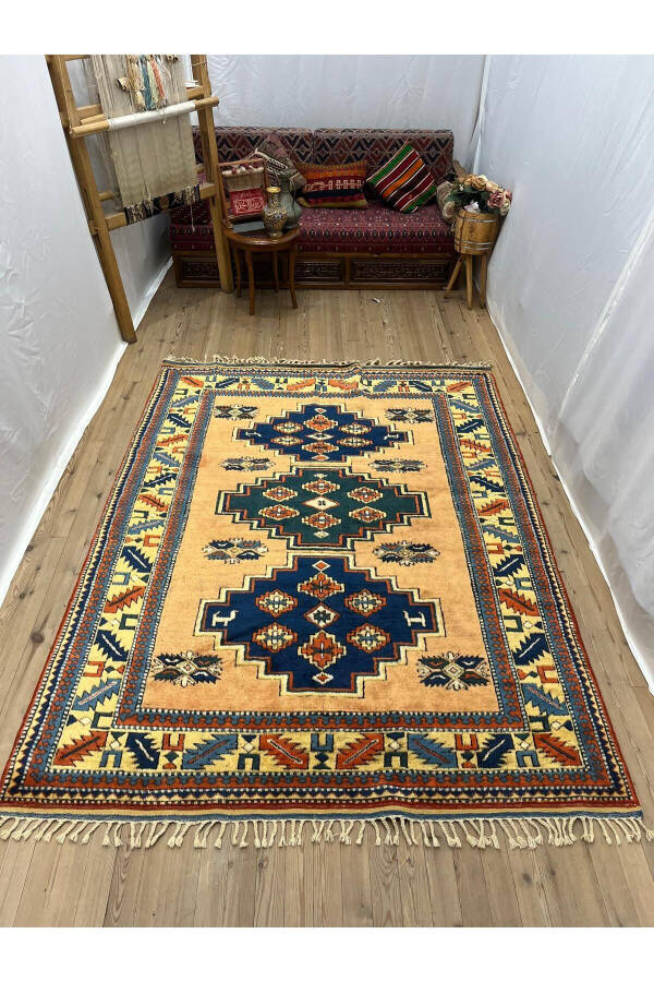 HAND WOVEN YÖRÜK CARPET - 185x242 - 2