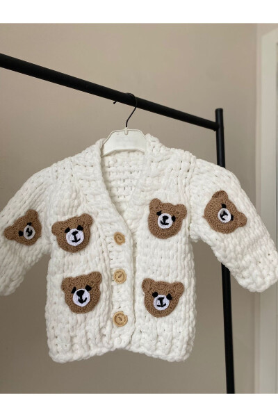 Handmade baby cardigan with a bear - 5