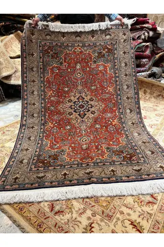 Handwoven Kayseri Hacılar Weaving First Class Quality Root Dye 1..20-Tile - RD RAMAZAN DAĞ EL HALI SANATI (1)