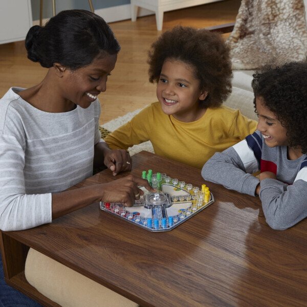 Hasbro Trouble Настольная игра, Настольная игра для 2-4 игроков, для детей от 5 лет - 5