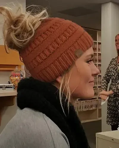 Hat Hut Satin Lined Beanie Hat for Women Silk Lined Winter Hat for Curly Hair Ponytail Beanie Messy Bun Knit Skull Cap - 6