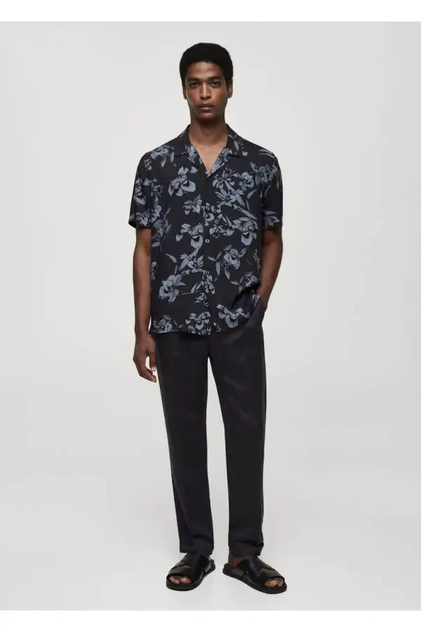 Hawaiian Print Button-Up Shirt - 2